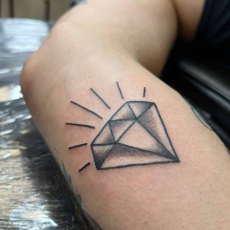 Traditional tattoo diamant