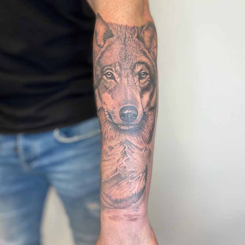 Wolf tattoo realistisch